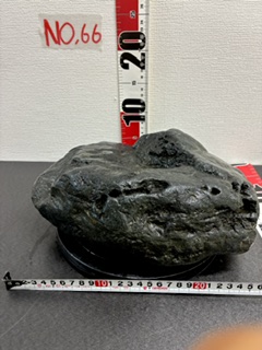 No.66 八海石